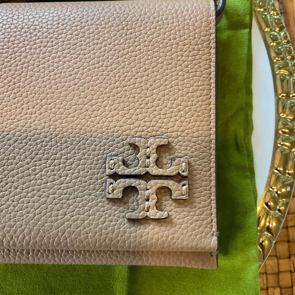 NWT TORY BURCH McGraw Wallet Crossbody